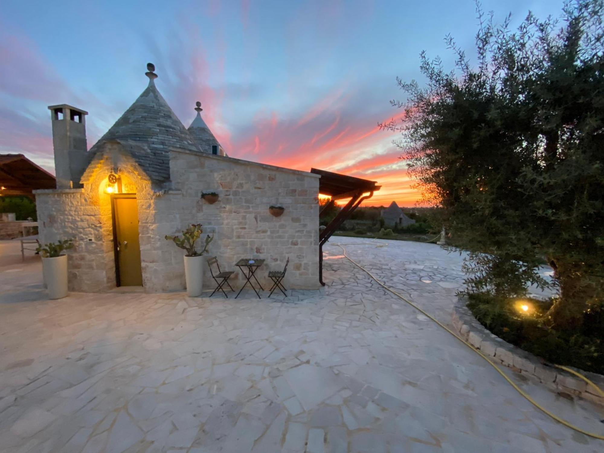 Вілла Trulli Relais Кастеллана-Гротте Екстер'єр фото